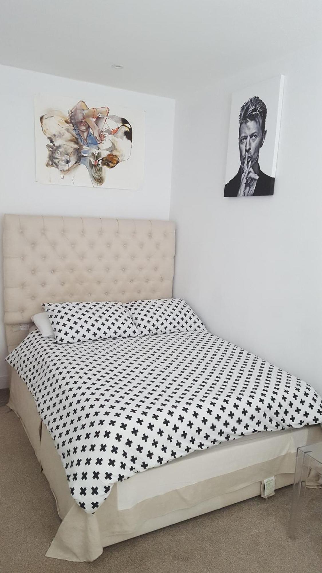 Family Home With Easy Commute To London! ครอยดอน ภายนอก รูปภาพ